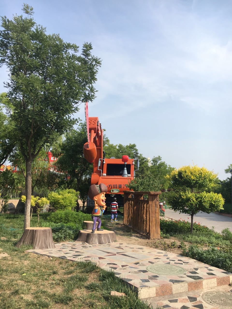 天津方特欢乐世界和北京欢乐谷哪家强?去过的吃瓜群众来决定!