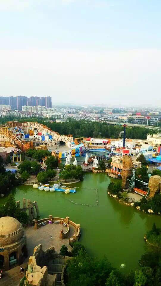 天津方特欢乐世界和北京欢乐谷哪家强?去过的吃瓜群众来决定!